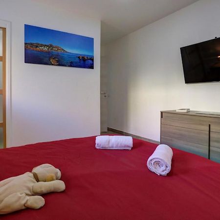 Appartement très récent a 200 m de la mer Saint Aygulf Exterior foto
